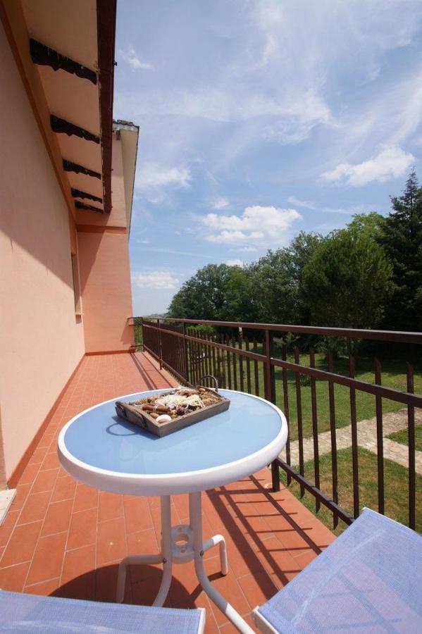 Camping Le Marche Apartments Gualdo di Macerata Exterior photo